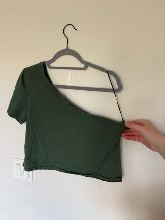 aerie Tops - aerie Green One-Shoulder Crop Top